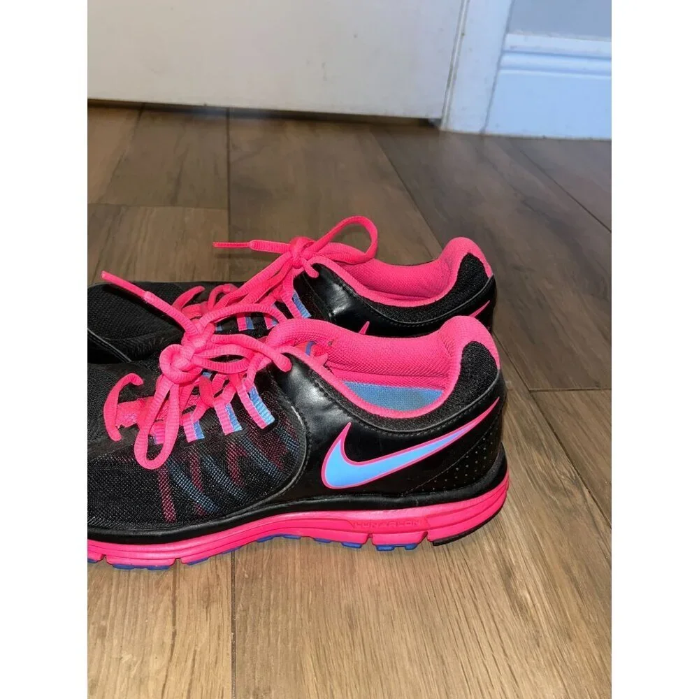 Nike Womens Black & Pink Running Shoes Size 8